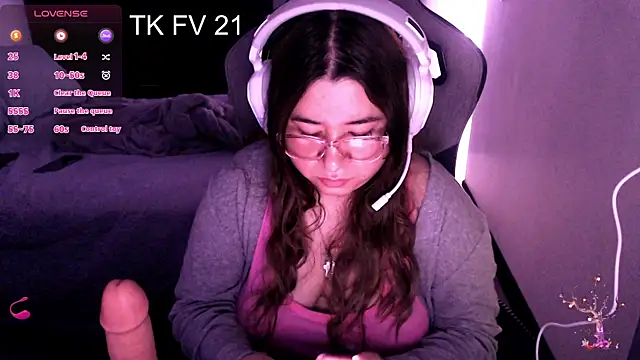 Pink girl0n online show from 12-16-25, 06:12