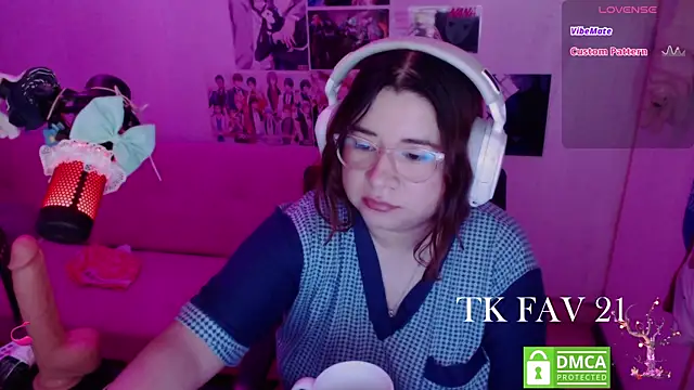Pink girl0n online show from 06-01-26, 04:45