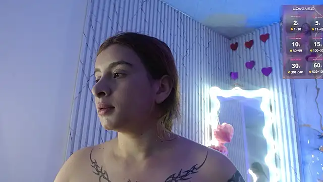 Snapshot of Naomy_tay1 chatting on 03-06-26, 08:15 Naomy tay1 online show from 03-06-26, 08:15