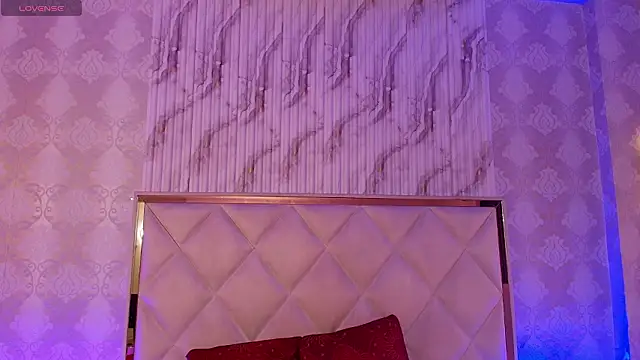 Snapshot of Naomy_tay1 chatting on 02-02-26, 03:27 Naomy tay1 online show from 02-02-26, 03:27