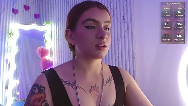 Snapshot of Naomy_tay1 chatting on 02-25-26, 03:07 Naomy tay1 online show from 02-25-26, 03:07