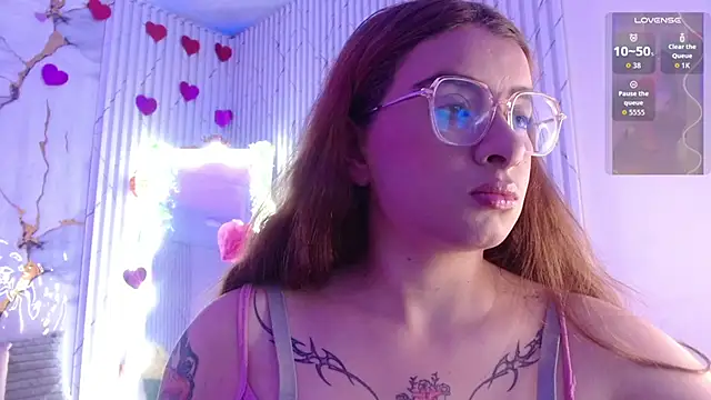 Snapshot of Naomy_tay1 chatting on 03-03-26, 03:02 Naomy tay1 online show from 03-03-26, 03:02