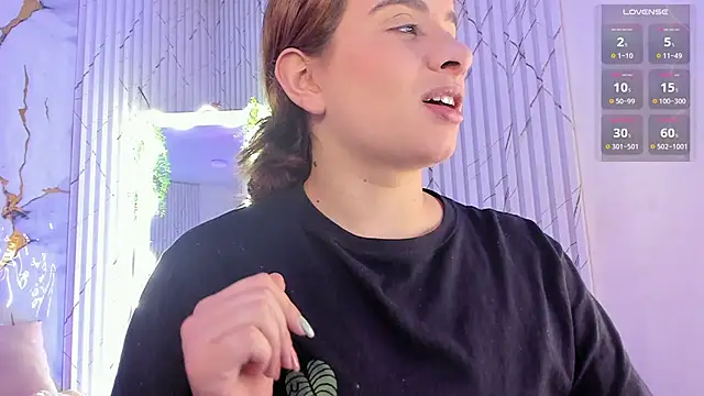 Snapshot of Naomy_tay1 chatting on 03-28-26, 03:18 Naomy tay1 online show from 03-28-26, 03:18