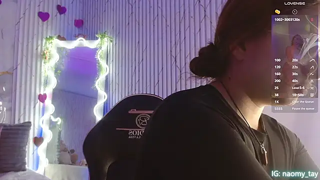 Snapshot of Naomy_tay1 chatting on 02-21-26, 03:30 Naomy tay1 online show from 02-21-26, 03:30