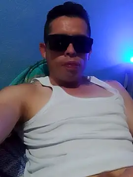 Snapshot of PitudoWuero chatting on 10-04-25, 09:11 PitudoWuero online show from 10-04-25, 09:11