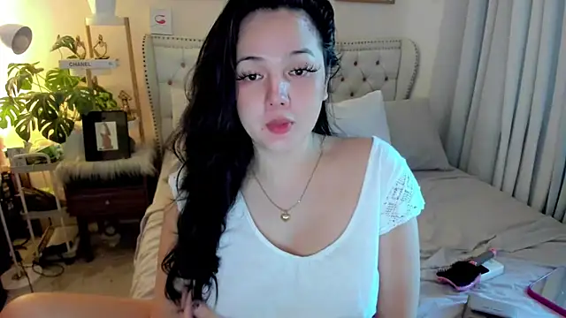 SweetHoney369 online show from 10-15-25, 12:31