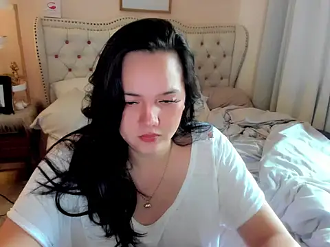 Snapshot of SweetHoney369 chatting on 02-27-26, 07:41 SweetHoney369 online show from 02-27-26, 07:41