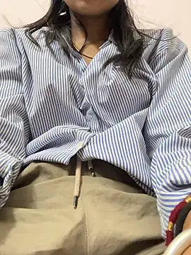 Snapshot of modelnishu chatting on 10-14-25, 05:57 modelnishu online show from 10-14-25, 05:57