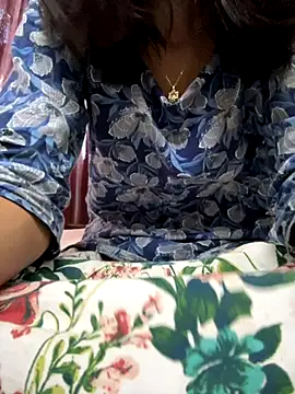 Snapshot of modelnishu chatting on 09-09-25, 10:25 modelnishu online show from 09-09-25, 10:25