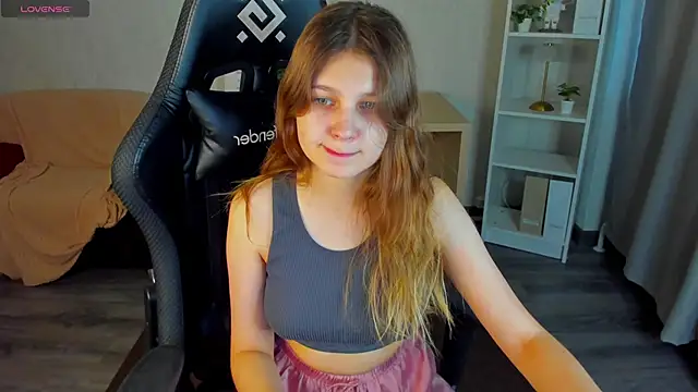 Elle Ellise online show from 11-08-25, 08:07
