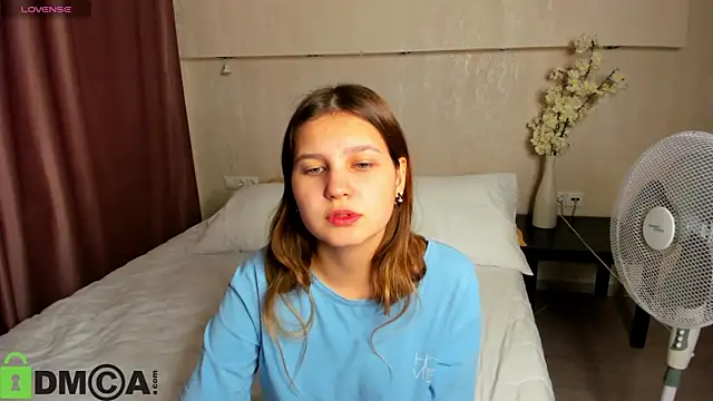 Elle Ellise online show from 10-02-25, 01:20