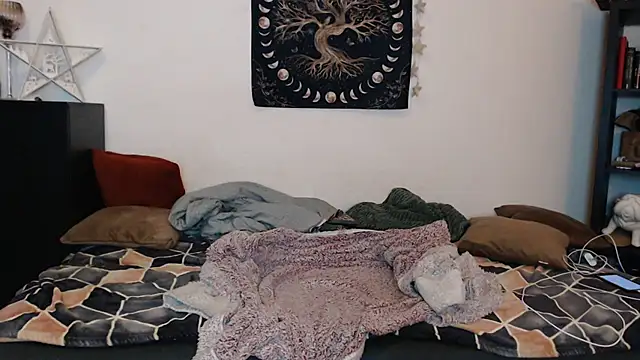 Sidney Rockz online show from 12-22-25, 06:35