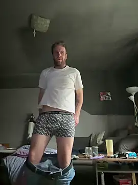 jarda94cz online show from 12-19-25, 01:13