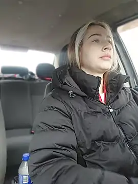 Reina Cummings online show from 03-21-26, 06:03