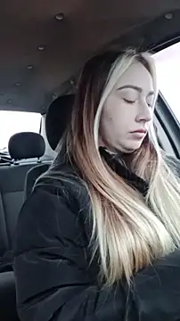 Reina Cummings online show from 12-01-25, 05:52