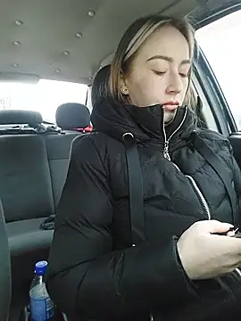 Snapshot of Reina_Cummings chatting on 01-19-26, 06:06 Reina Cummings online show from 01-19-26, 06:06