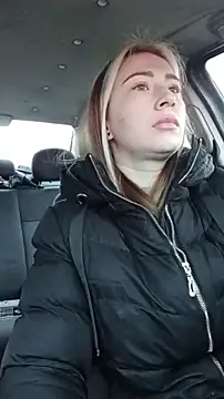 Reina Cummings online show from 12-16-25, 06:06