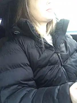 Reina Cummings online show from 10-09-25, 04:57