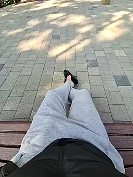 Snapshot of starvingo2002 chatting on 10-26-25, 01:39 starvingo2002 online show from 10-26-25, 01:39