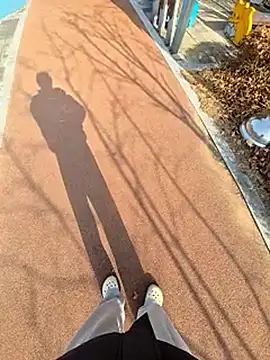 starvingo2002 online show from 11-30-25, 04:13