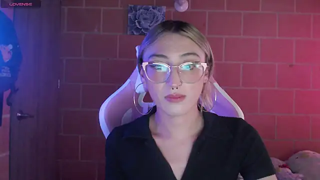 Andrea camilaaa online show from 04-09-26, 07:42