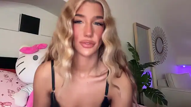 KENNIEXROSE online show from 01-08-26, 09:43