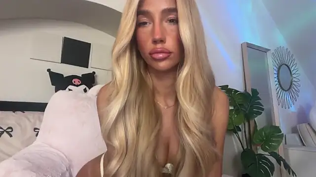 KENNIEXROSE online show from 03-25-26, 10:19