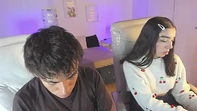 Snapshot of Yiing_and_yang chatting on 10-14-25, 08:53 Yiing and yang online show from 10-14-25, 08:53