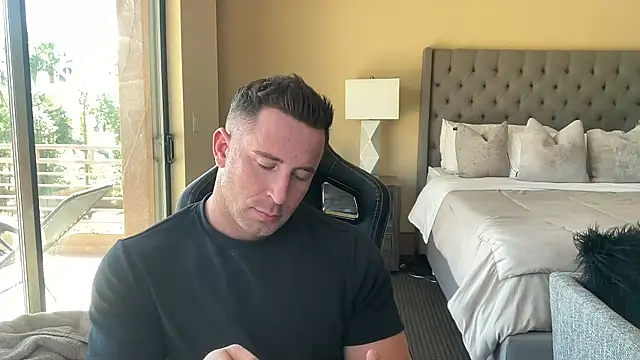 brettmycles28 online show from 10-02-25, 06:00