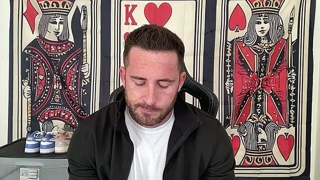 brettmycles28 online show from 11-05-25, 03:59