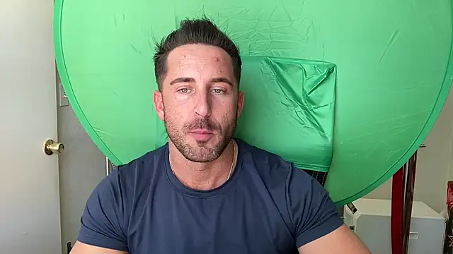 brettmycles28 online show from 05-27-26, 09:22