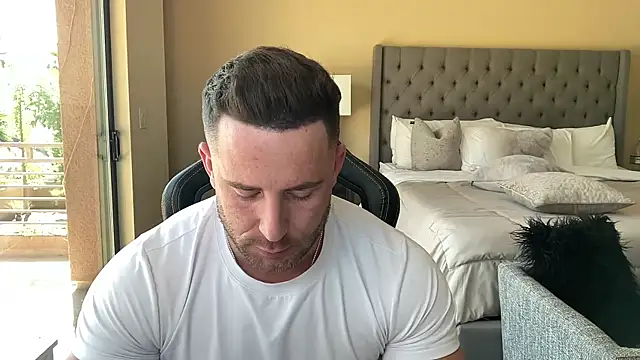 brettmycles28 online show from 09-26-25, 06:26