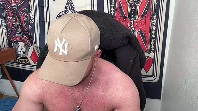 brettmycles28 online show from 12-22-25, 06:19