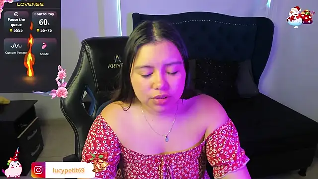 LucyPetit online show from 01-08-26, 01:39