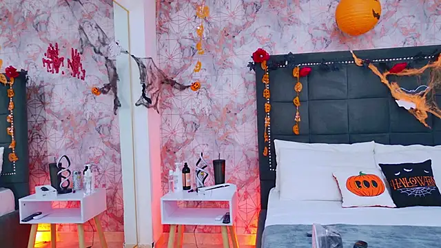 Angelique Angell online show from 11-02-25, 07:41