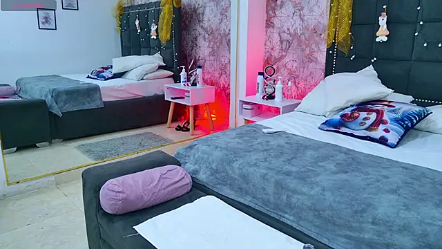 Angelique Angell online show from 12-05-25, 07:45