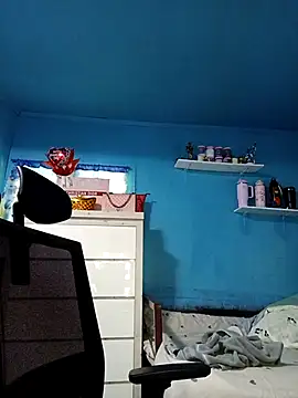 Snapshot of Yourdream07mixcey chatting on 10-11-25, 02:12 Yourdream07mixcey online show from 10-11-25, 02:12