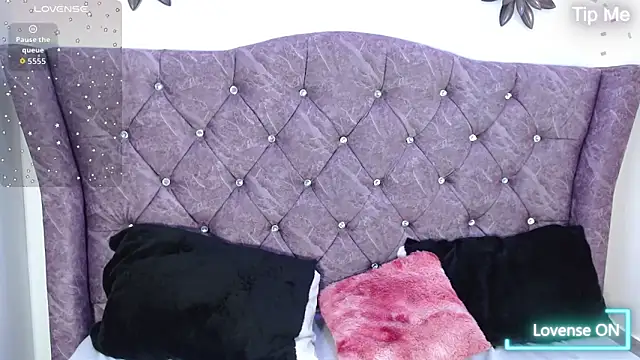 luna starr69 online show from 11-18-25, 01:14