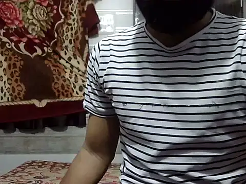 Snapshot of autophile-indian chatting on 10-08-25, 06:30 autophile-indian online show from 10-08-25, 06:30