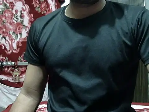 Snapshot of autophile-indian chatting on 10-28-25, 05:12 autophile-indian online show from 10-28-25, 05:12