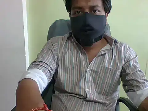 Snapshot of autophile-indian chatting on 09-16-25, 10:38 autophile-indian online show from 09-16-25, 10:38