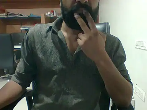 Snapshot of autophile-indian chatting on 09-25-25, 07:03 autophile-indian online show from 09-25-25, 07:03