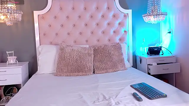 VioletBlaze online show from 10-13-25, 11:38