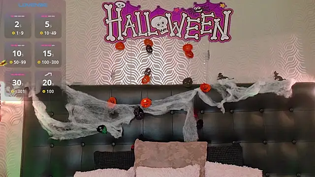 Sharonevanss  online show from 10-27-25, 07:48