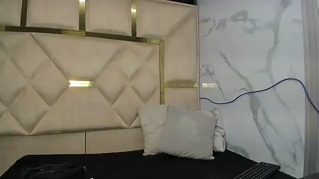 Allisonts69 online show from 11-11-25, 03:34