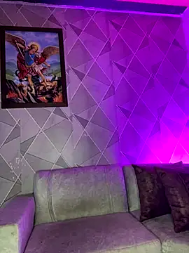 Alisse taylor2 online show from 12-05-25, 12:04