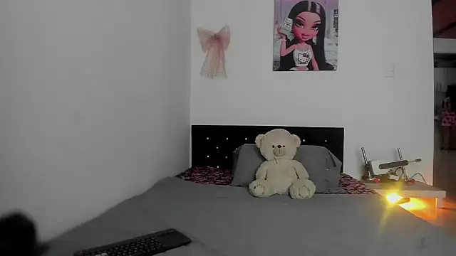 Alisse taylor2 online show from 04-07-26, 12:40