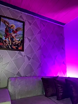 Alisse taylor2 online show from 11-08-25, 11:47