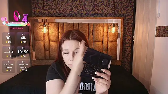 Isa Thompson   online show from 02-08-26, 03:04