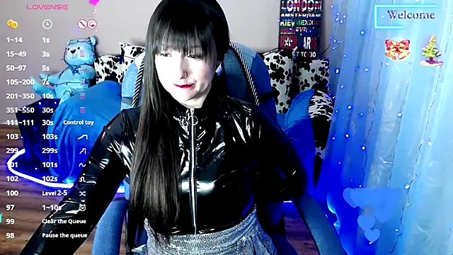 Snapshot of MilaRay chatting on 12-27-24, 02:01 MilaRay online show from 12-27-24, 02:01